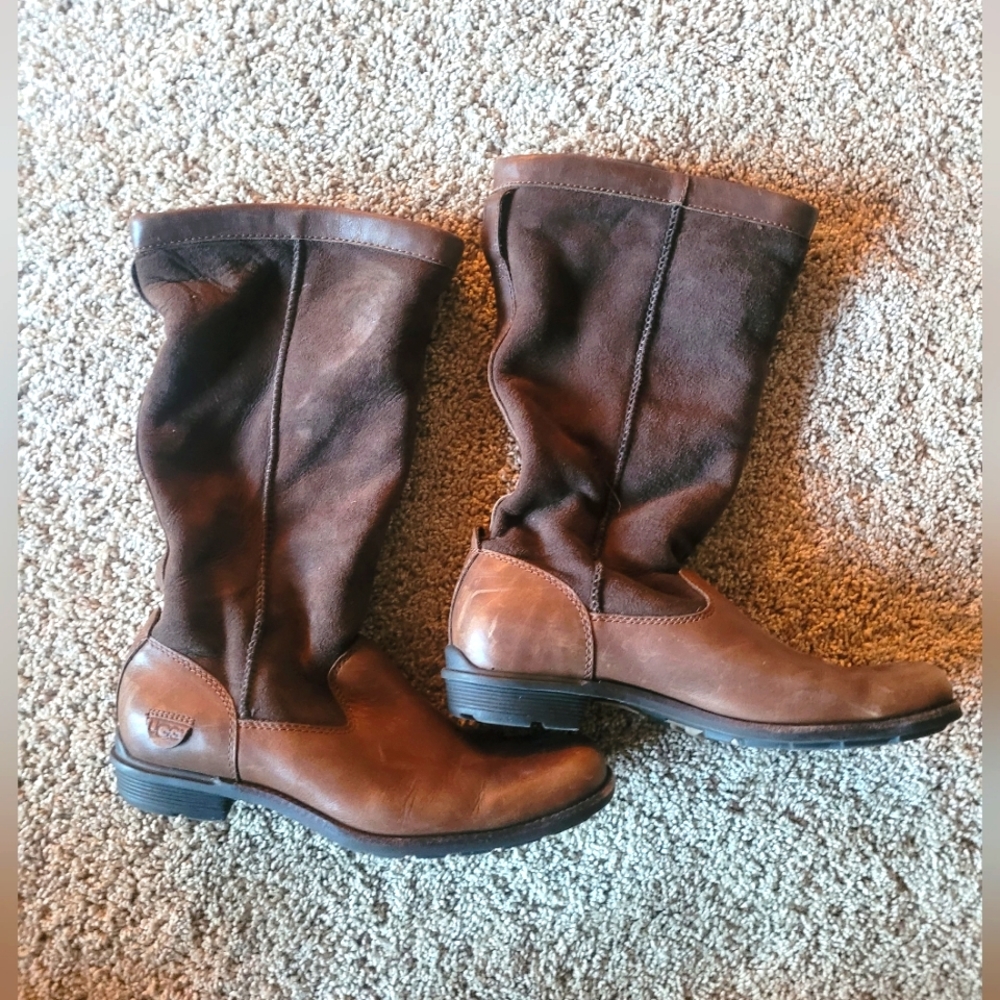 Ugg brown boots